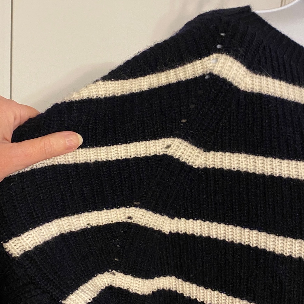 Allude Cashmere Blend Sweater - Picture 3 of 6